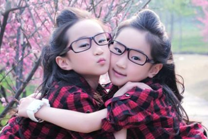 双胞胎女孩小名洋气