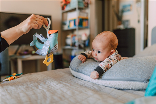 男宝宝起名大全2022属虎宀头 宀头取名男孩名字