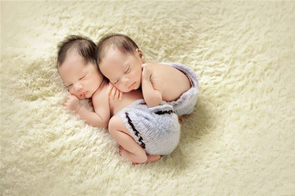 双胞胎男孩小名洋气