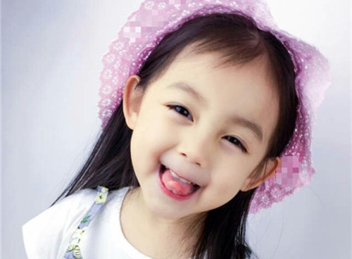 和字起名字好听女孩