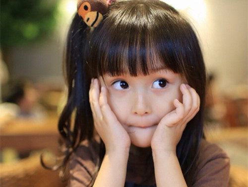 姓梁女孩名字缺木的