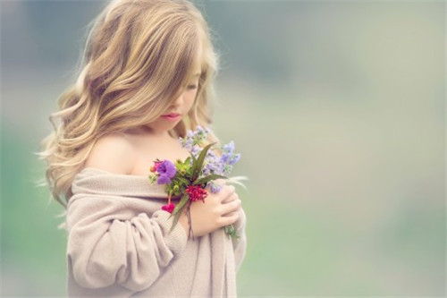 给女宝宝起个名字姓秦