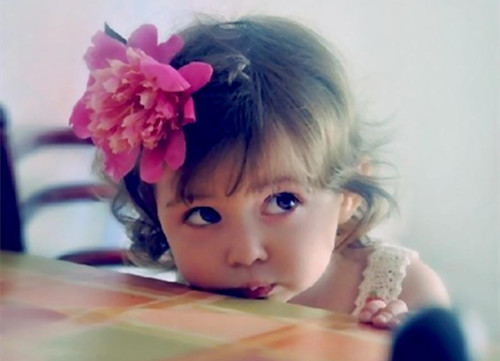 出自诗经的黄姓女孩名字