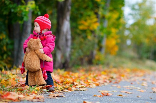 梅姓楚辞取名_梅嘉航姓名测试打分ZY