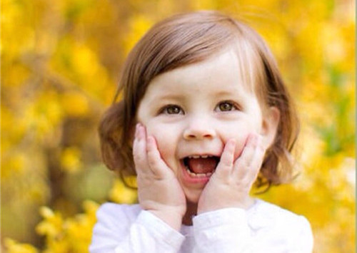 姓梁女孩名字缺木的