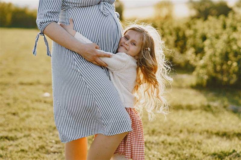 带亚的女孩名字吉祥的名字 2022亚字取名女孩名字