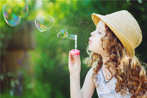 金姓女孩诗经取名