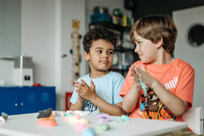 霏字开头的男孩名字大全双字 双字男孩名字带霏